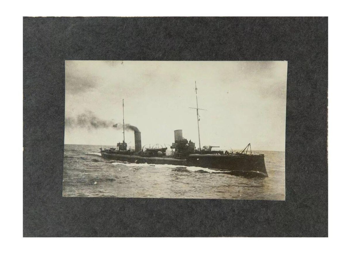 Миноносец инженер механик Зверев