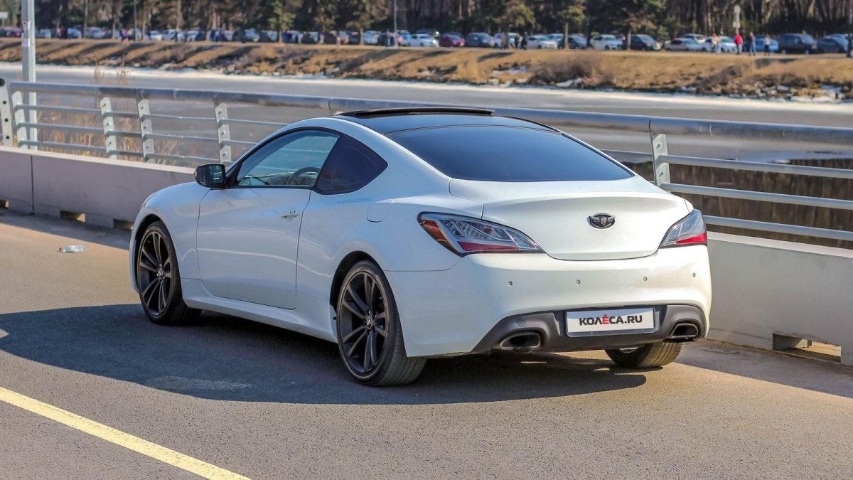 Hyundai Genesis Coupe