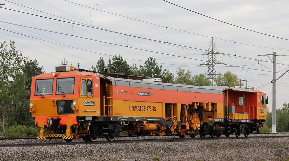 Выправочно-подбивочно-рихтовочная машина Unimat 4s