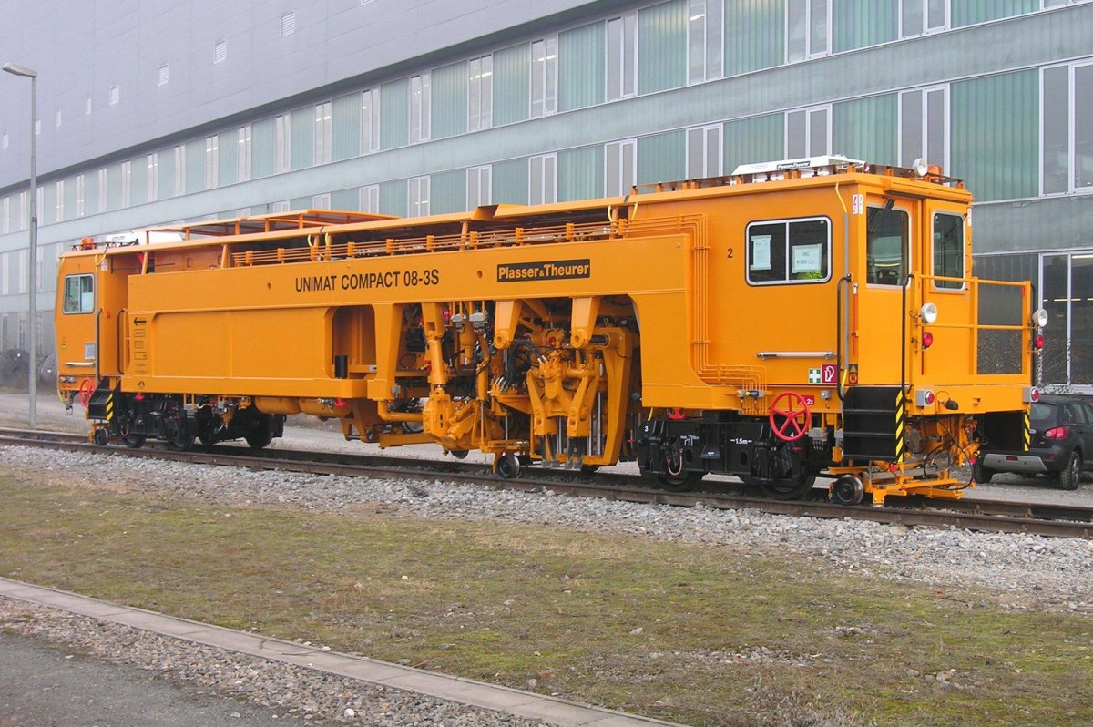 Выправочно-подбивочно-рихтовочная машина Duomatic 09-32 CSM