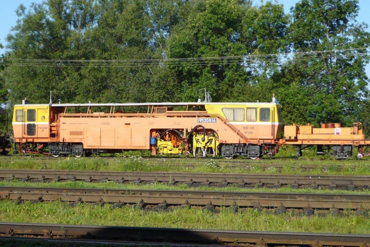 ПМА-1м выправочно-подбивочно-рихтовочная машина