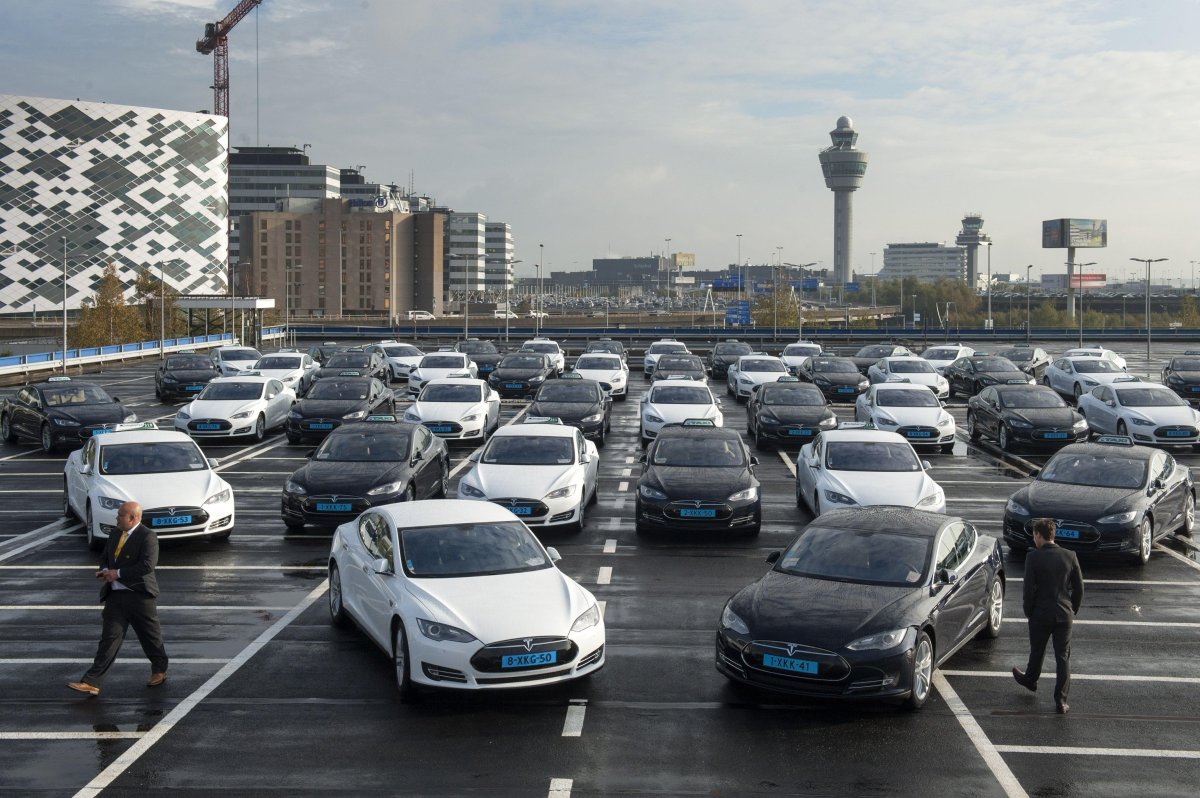 Тесла автопарк