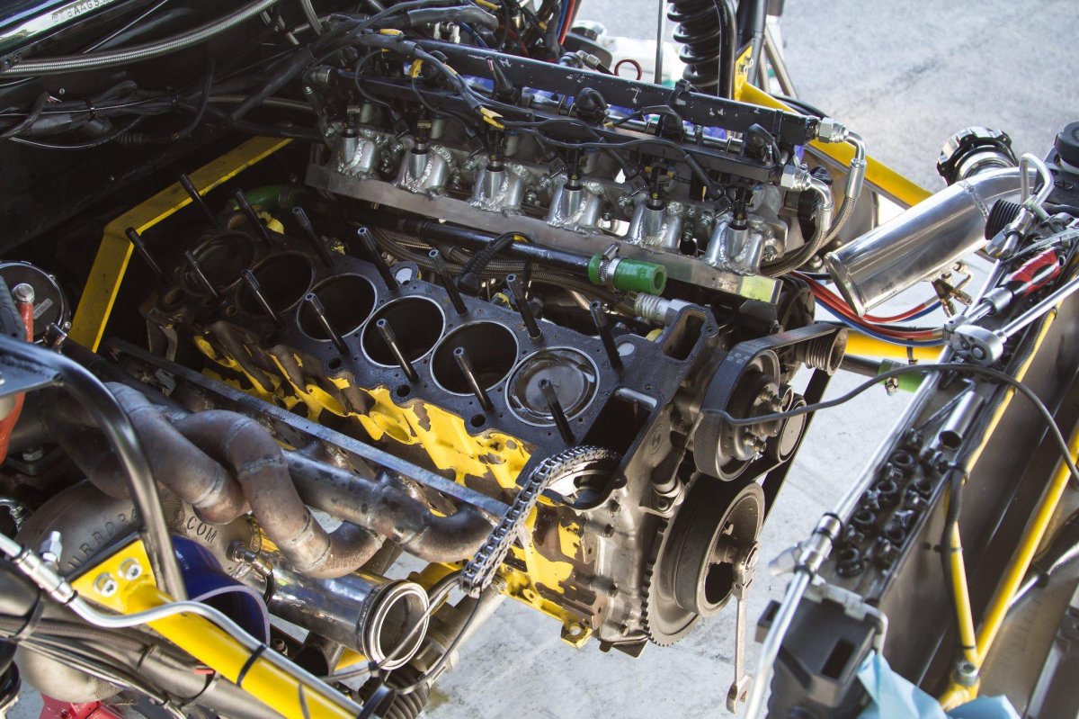 Движок на приору 900 лошадиных сил