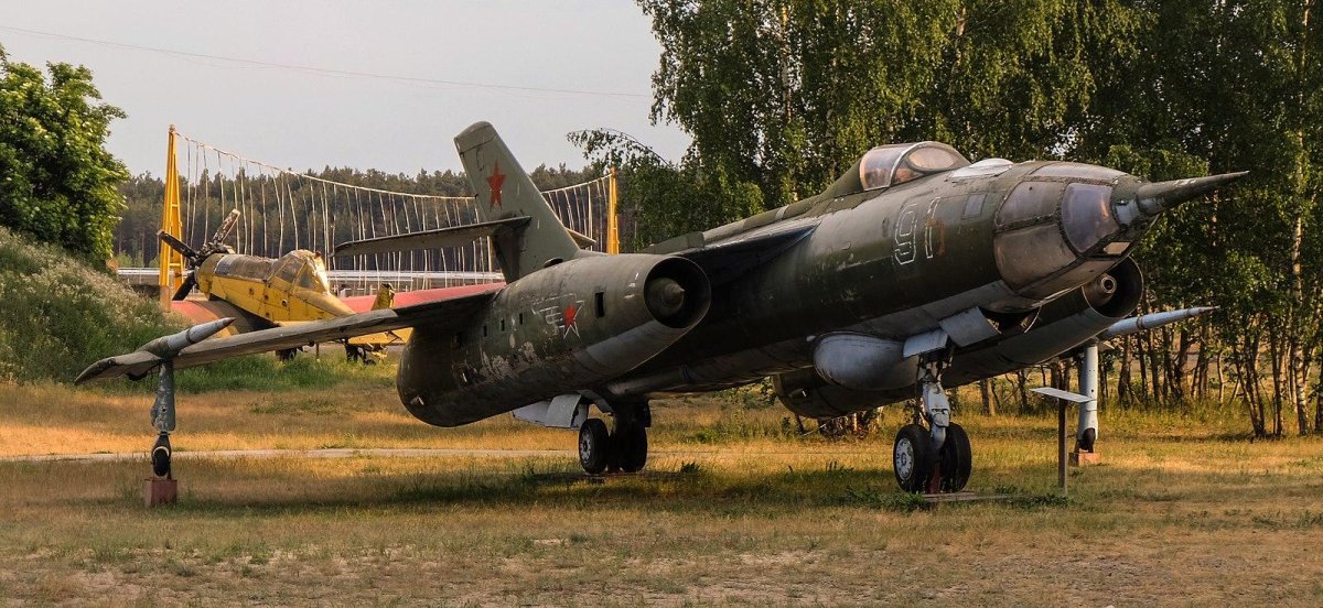 Yakovlev Yak-28