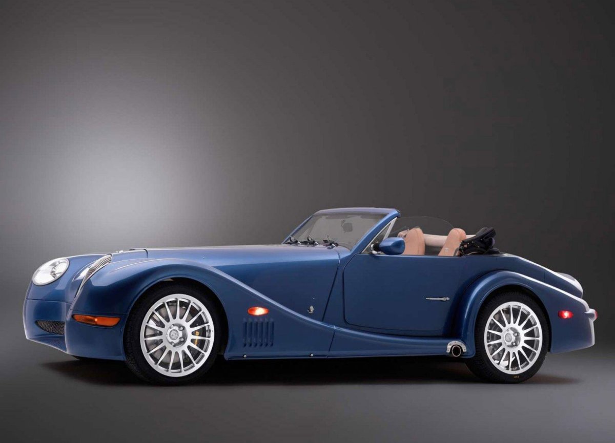 Машина Morgan Aero