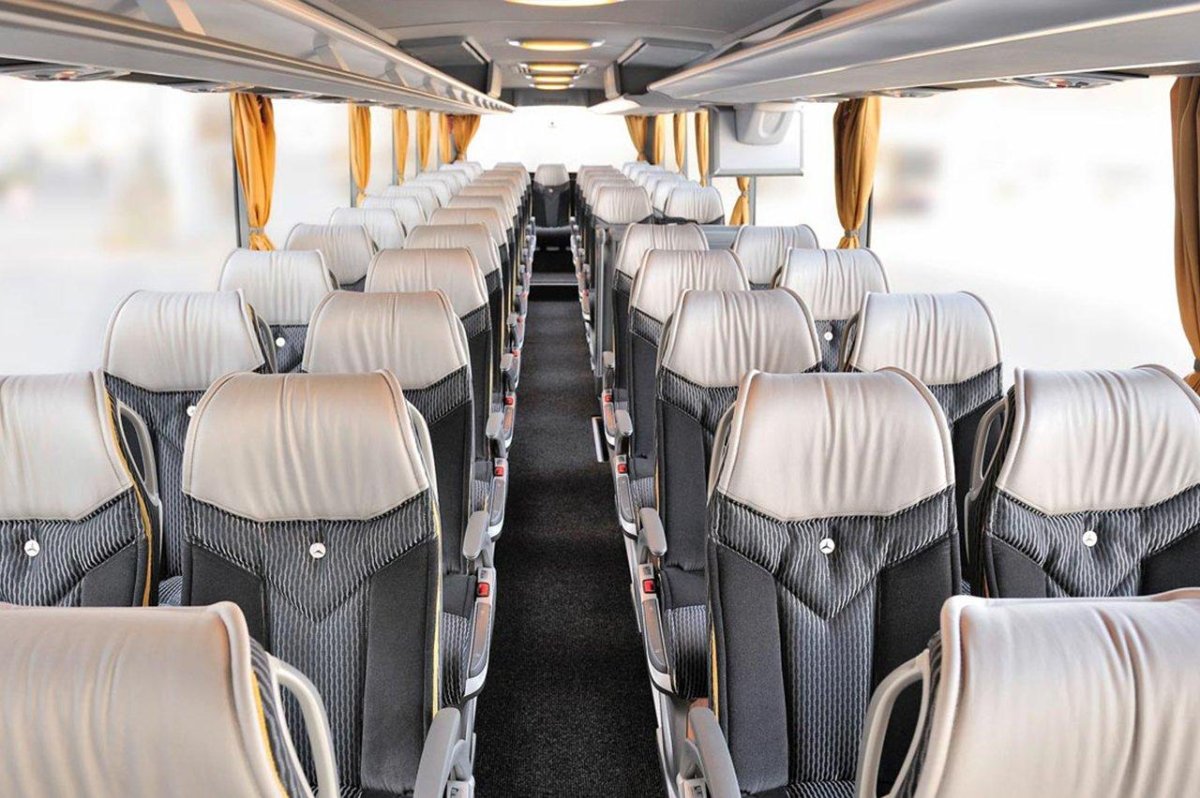 Автобус Mercedes-Benz Tourismo салон