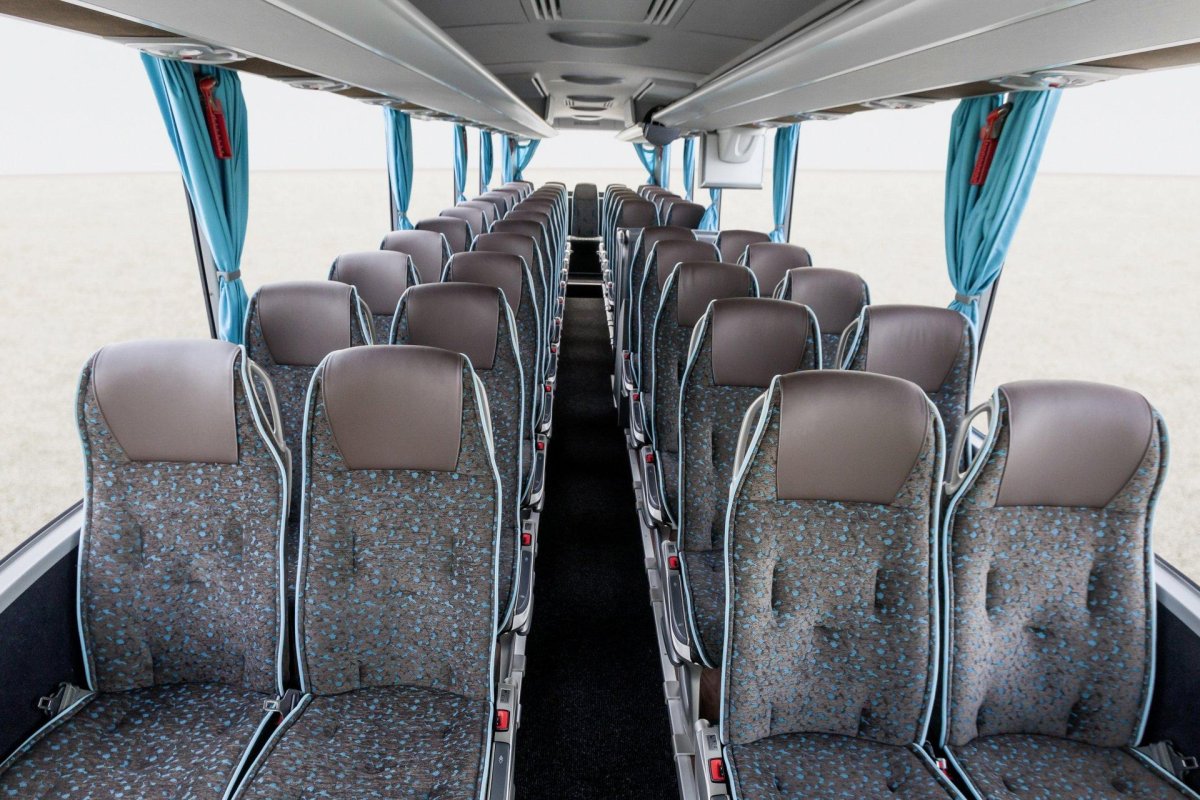 Автобус Mercedes-Benz Tourismo салон
