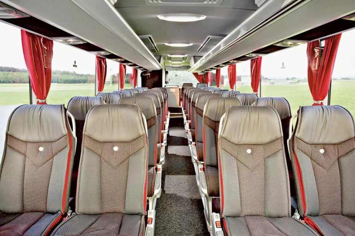 Mercedes-Benz Tourismo салон 2020