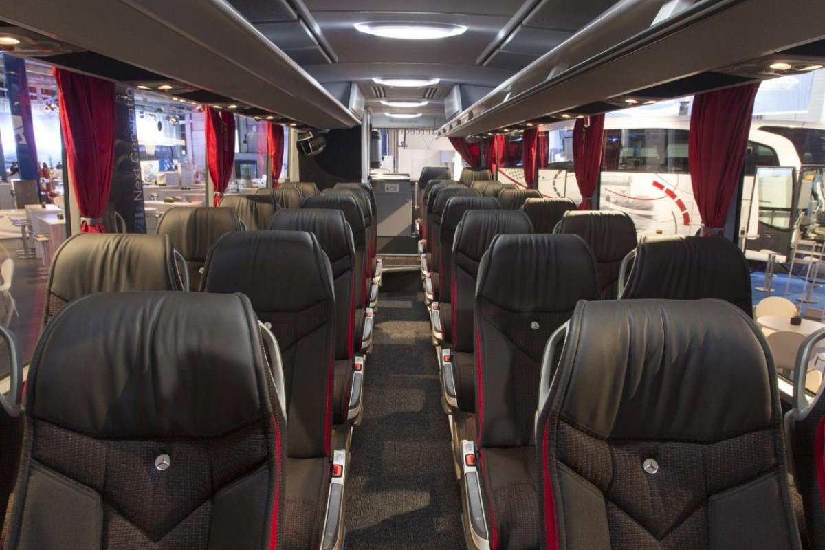 Mercedes Benz Tourismo 15 RHD салон