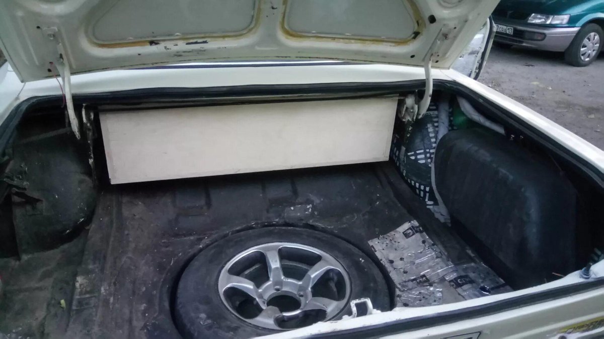 Задняя полка ГАЗ 31029