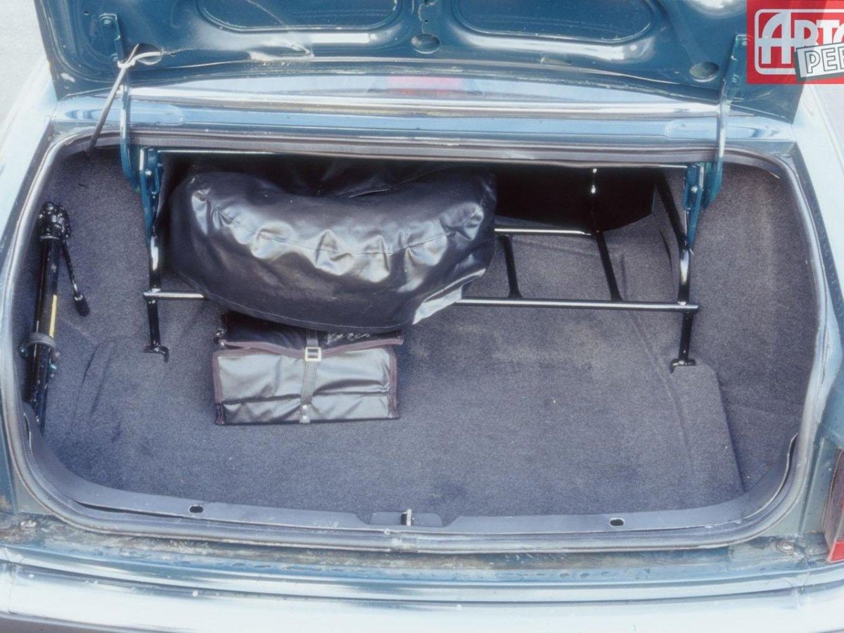 ГАЗ 3110 Волга багажник