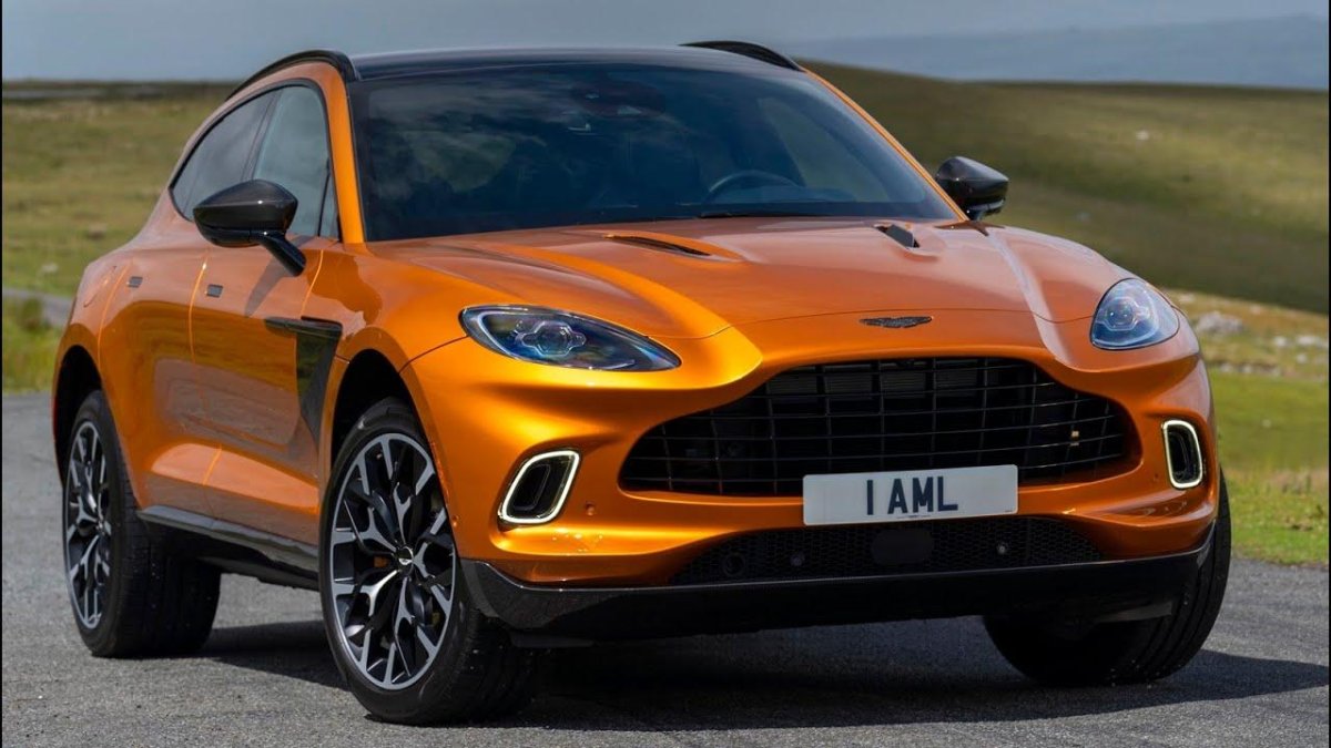 Aston Martin паркетник