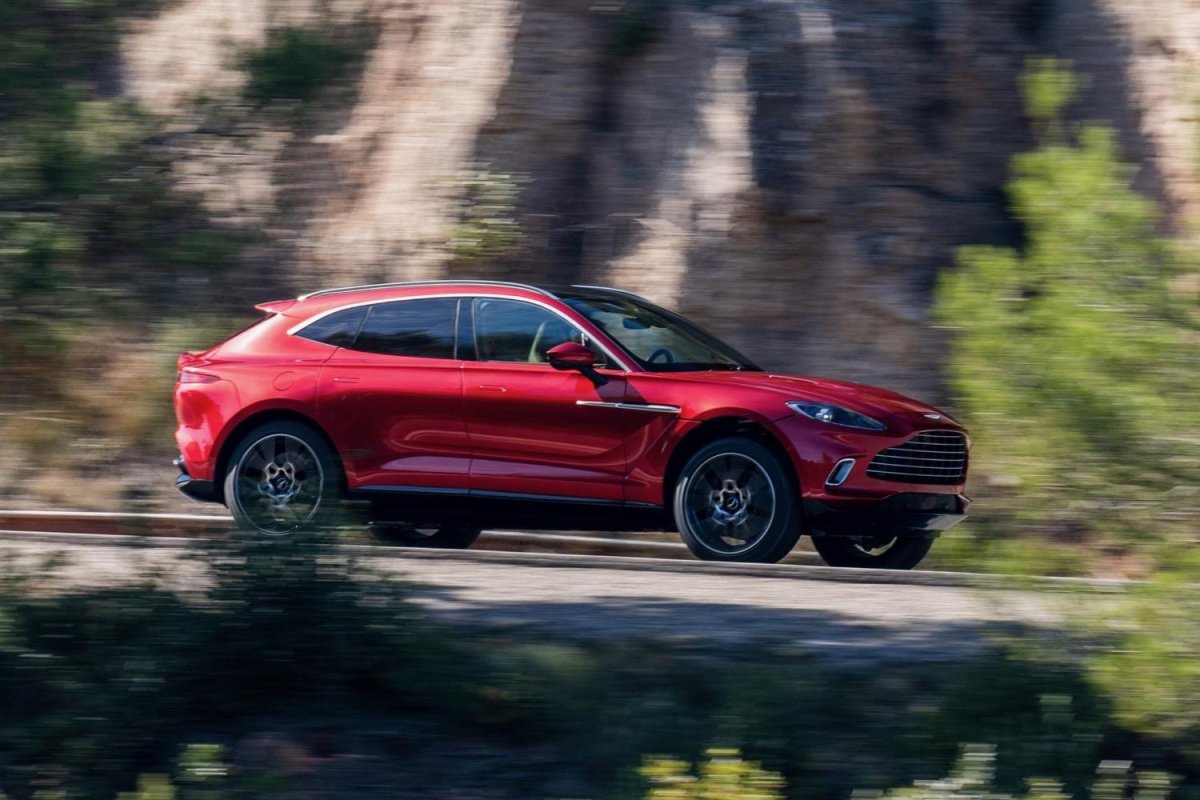 Aston Martin DBX Crossover