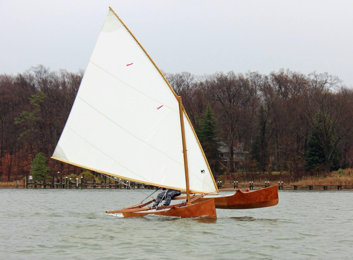 Гафельный швертбот