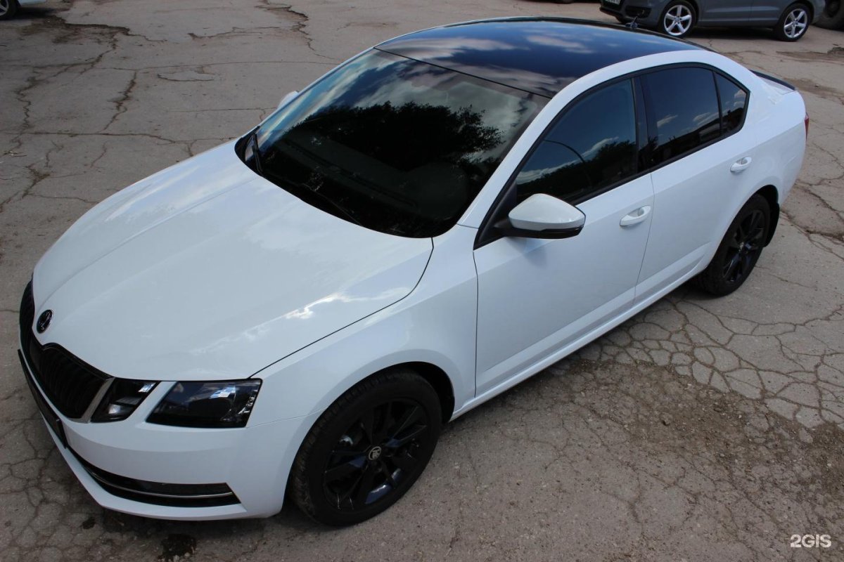 Skoda Octavia a7 черная крыша