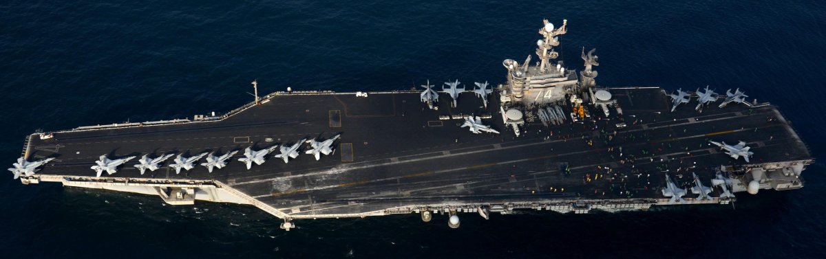 Осадка авианосца Нимиц