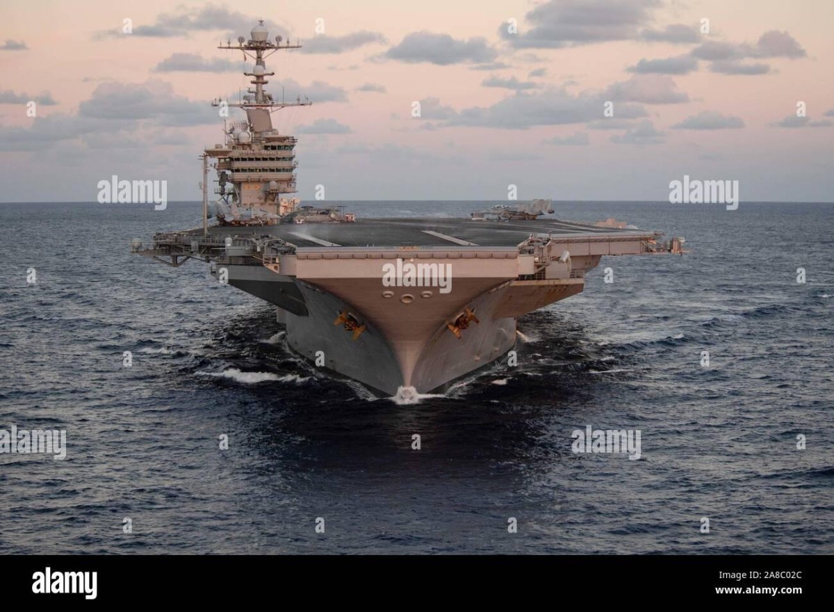 Атомный авианосец USS John c. Stennis (CVN-74)
