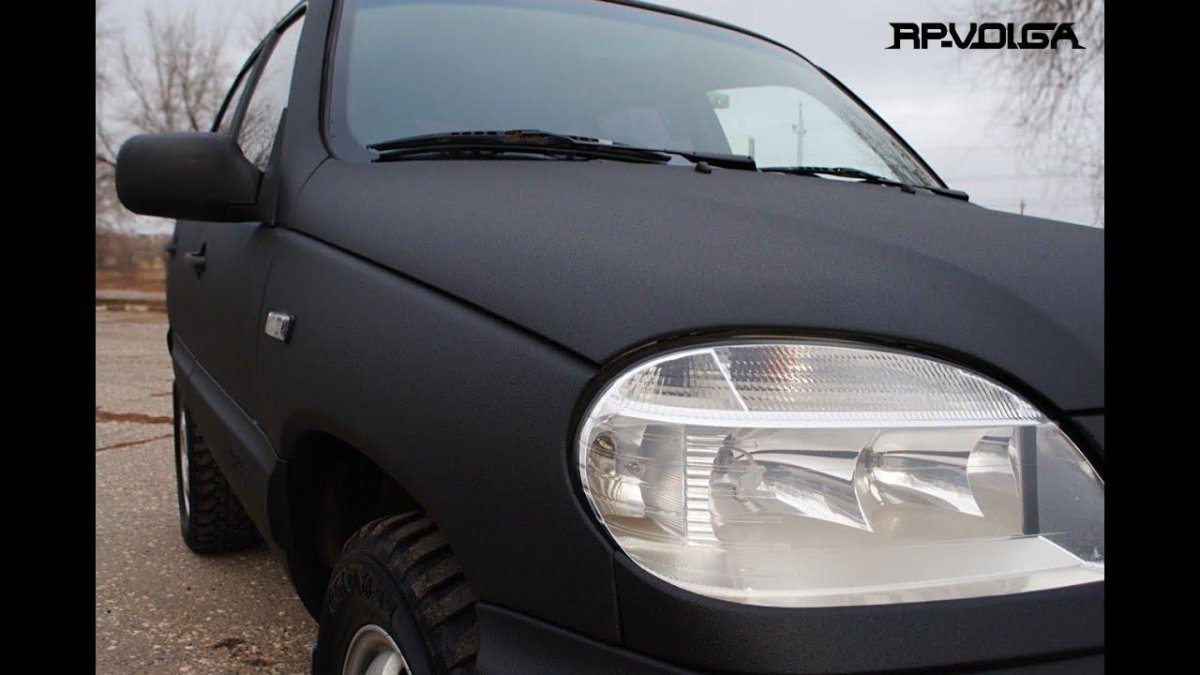 Шеви Нива черный Раптор