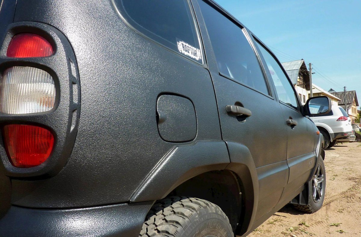 Нива Шевроле в рапторе