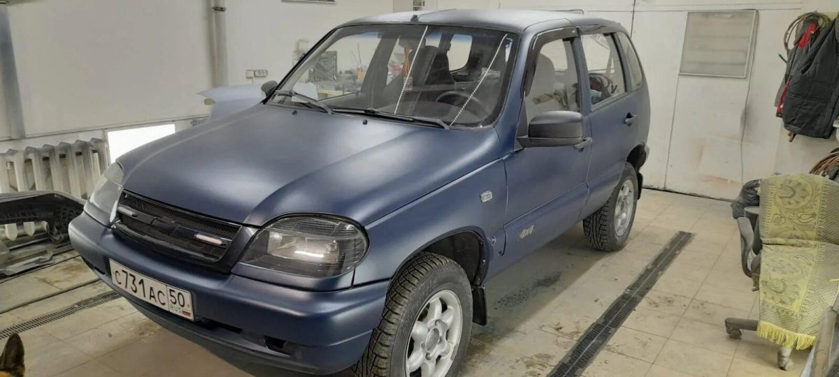 Нива Шевроле синяя