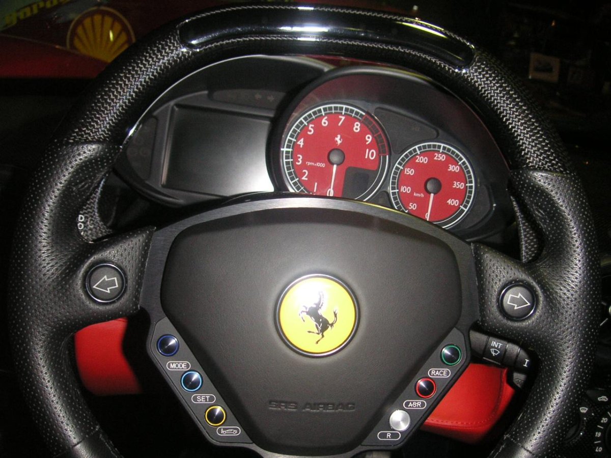 Ferrari Enzo салон