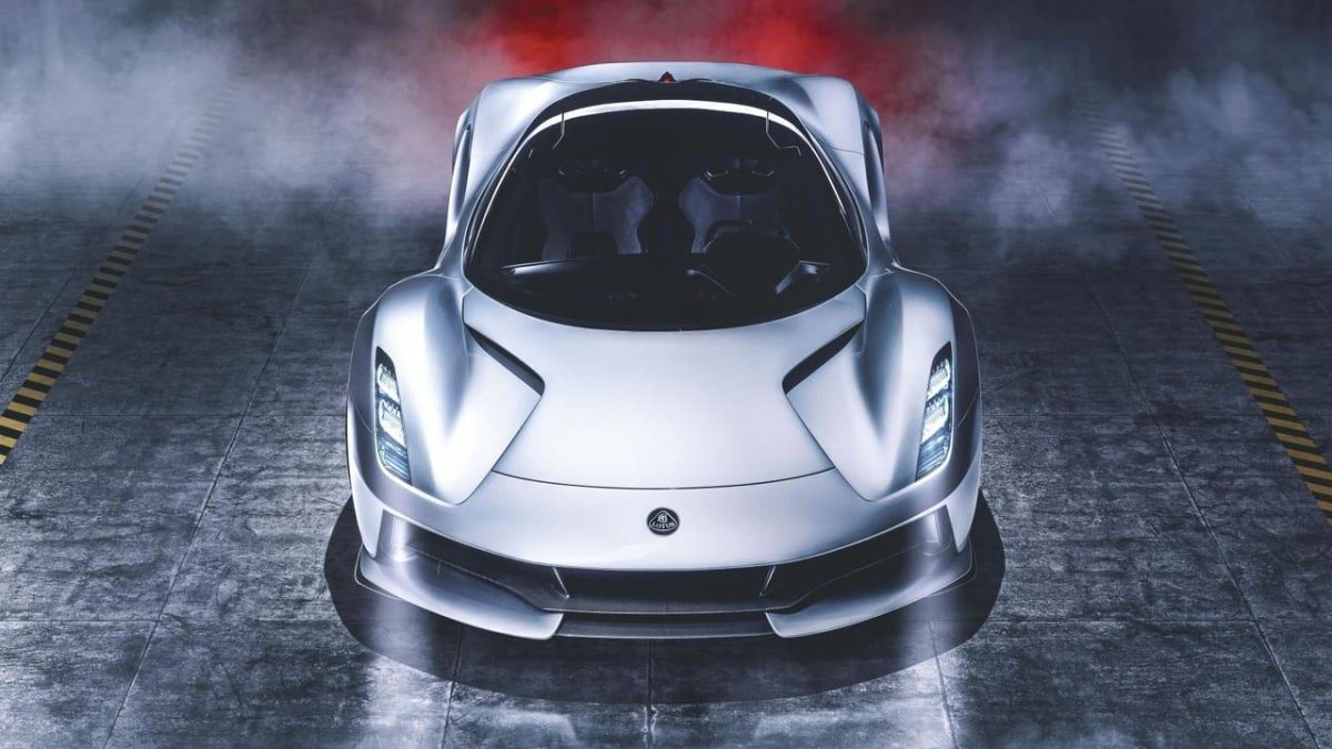 Lotus Evija электрокар