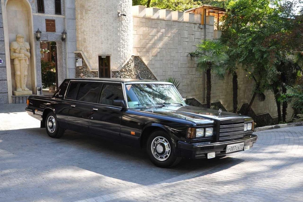 Правительственный ЗИЛ 41047