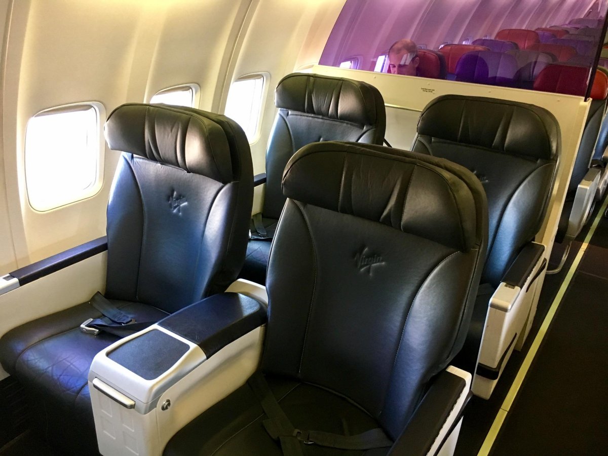 Boeing 737-300 салон