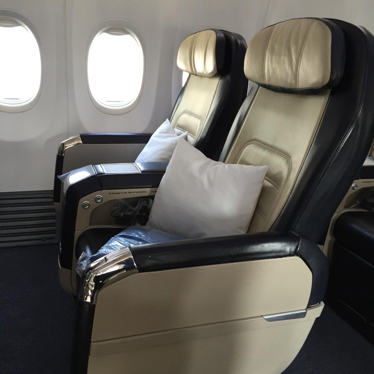 Flydubai Business class Boeing 737-800