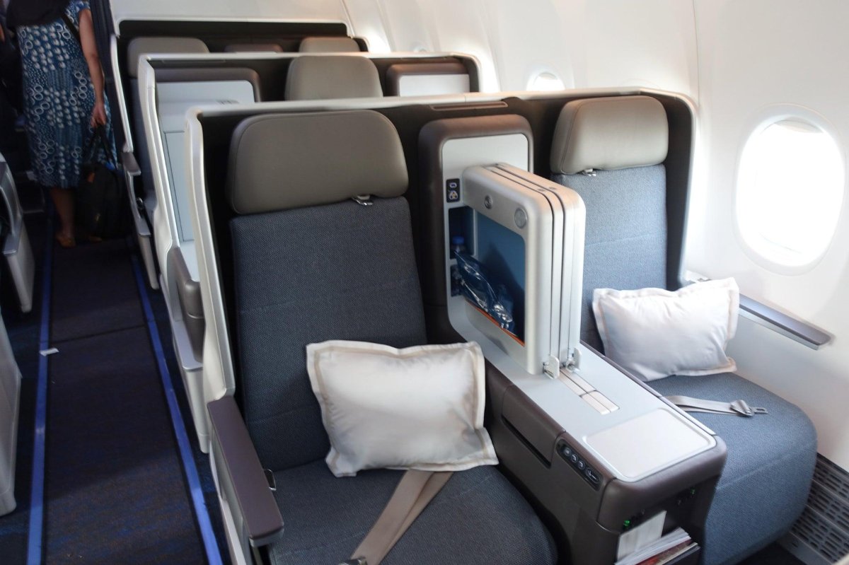 Fly Dubai Boeing 737 Business class