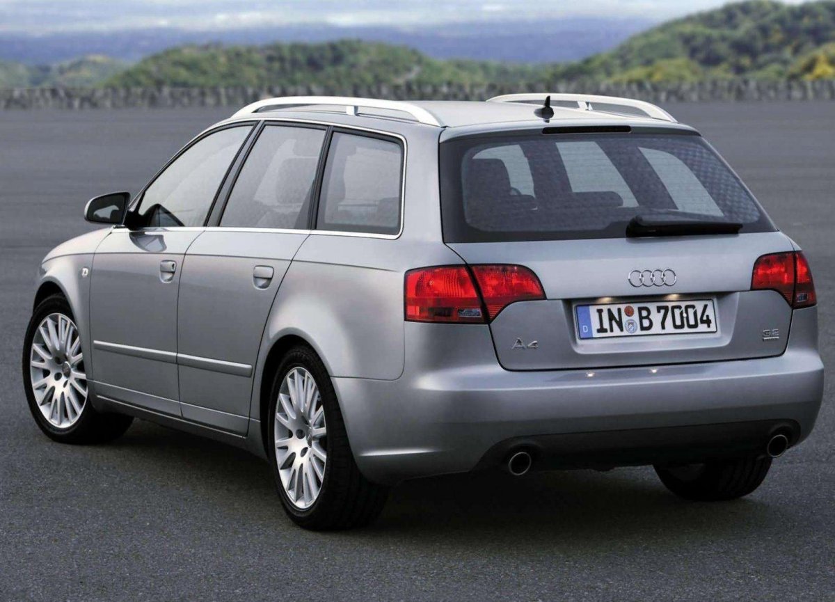 Ауди а4 Авант 2005