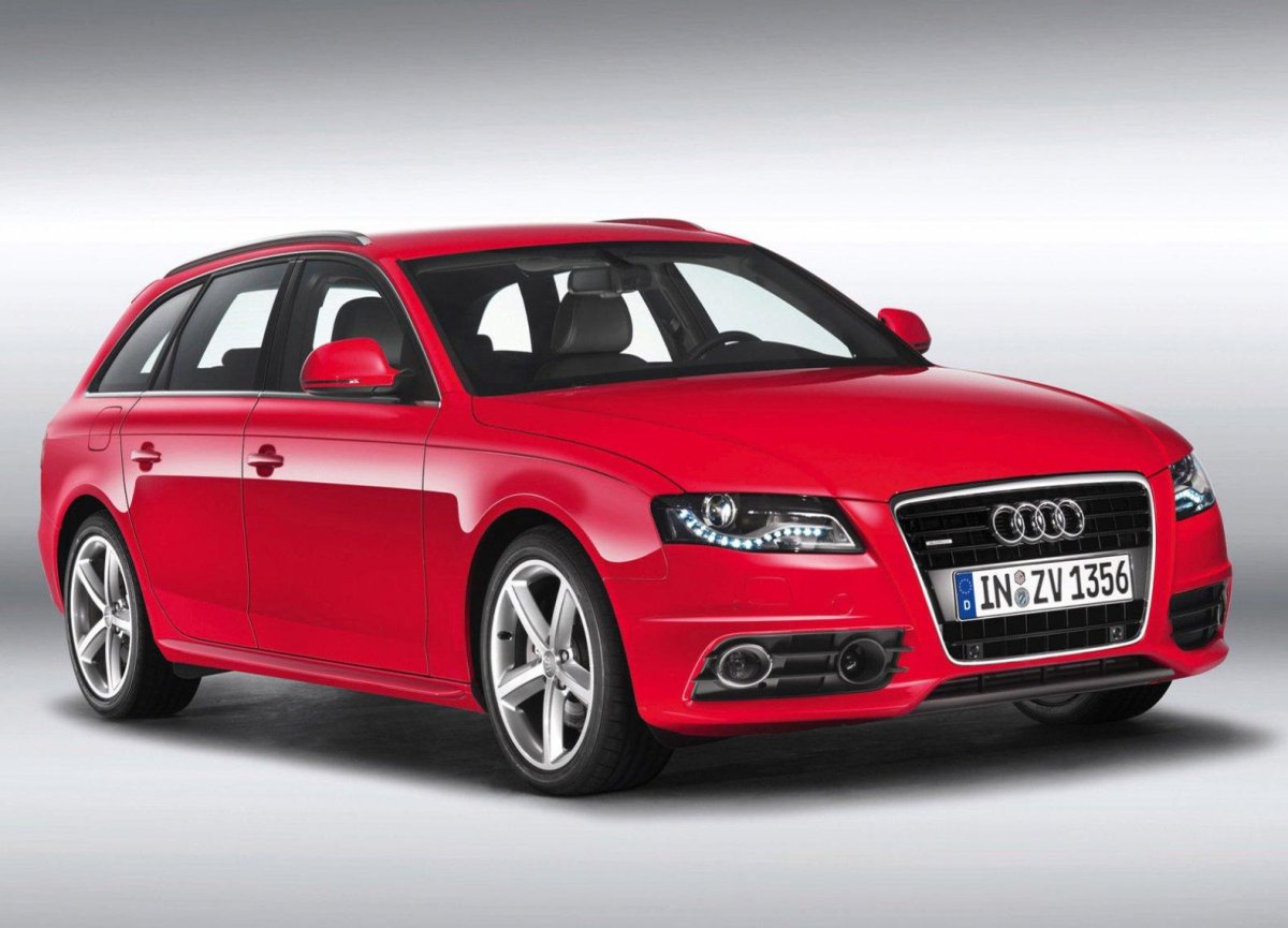 Ауди а 4 Аванте 2011