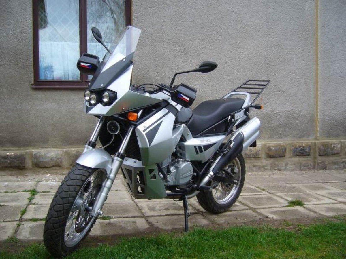 Ява-650 Dakar