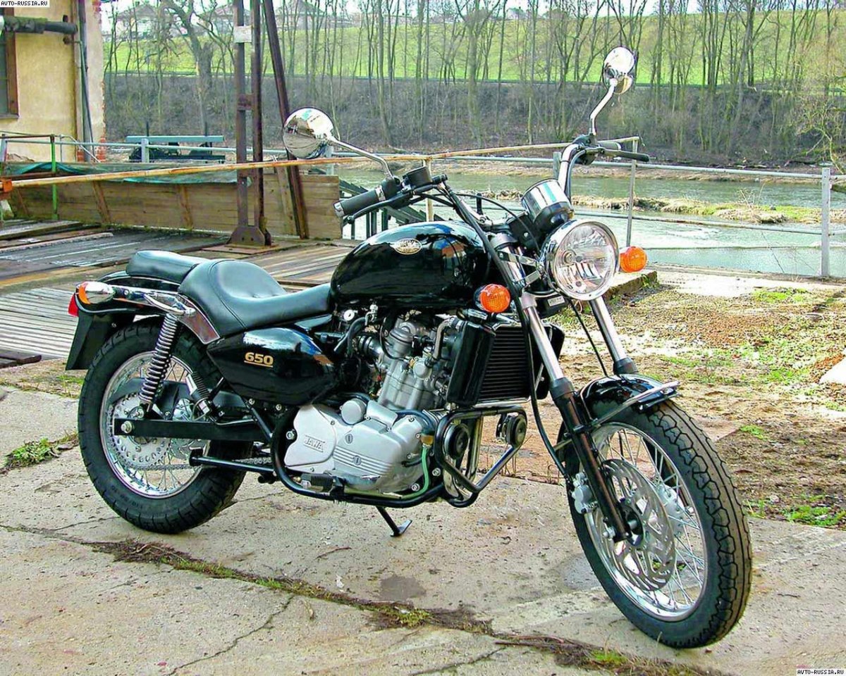 Мотоцикл Ява 650