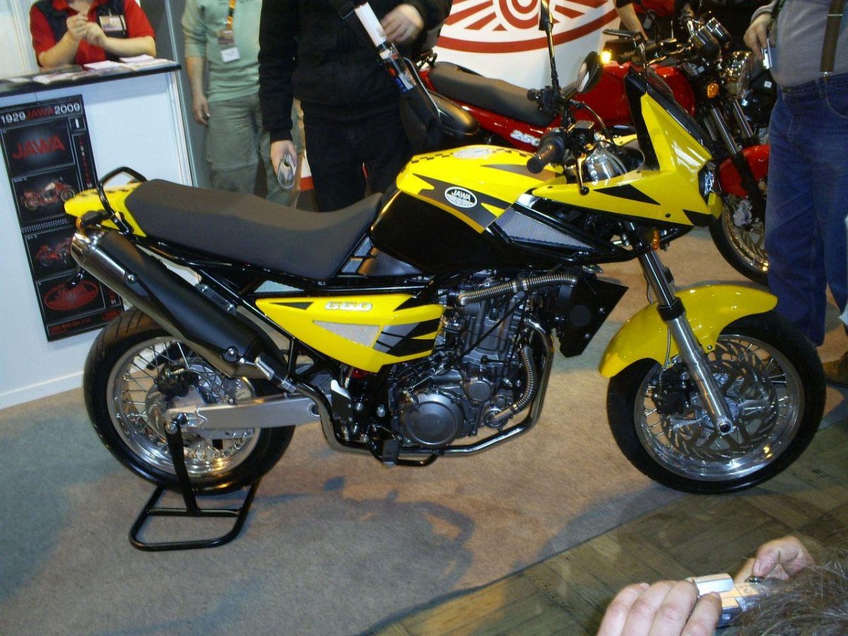 Ява Дакар 660