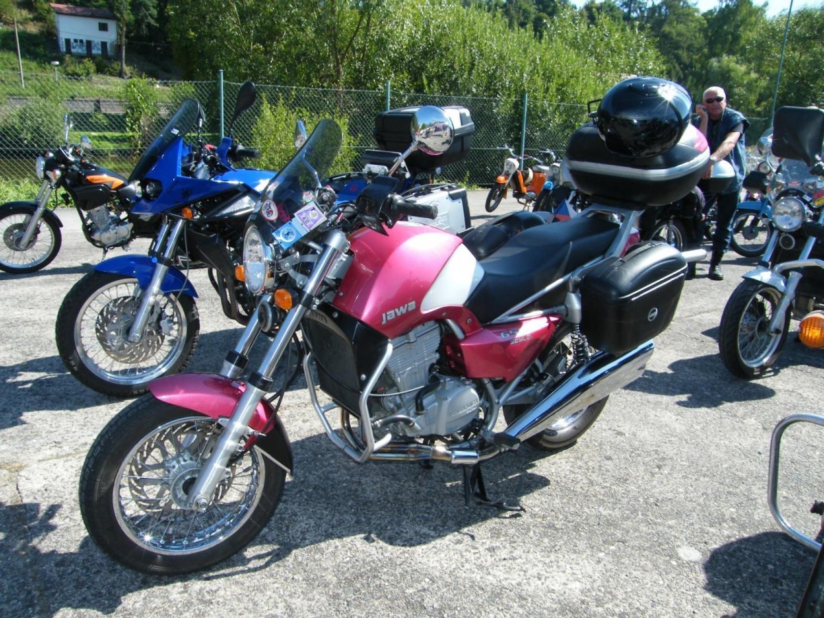 Ява 650 кубов