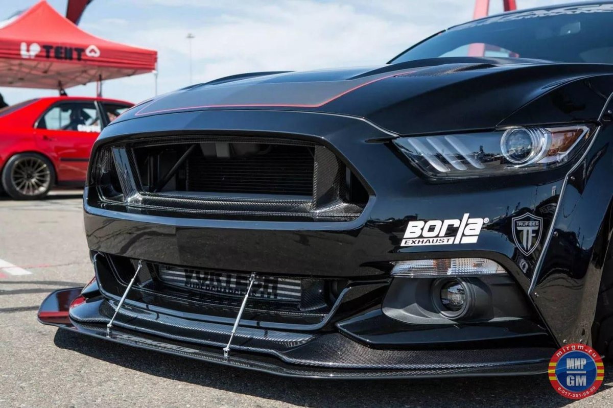 Форд Мустанг 2015 в обвесе