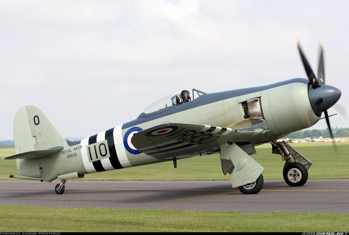 Хоукер си Фьюри