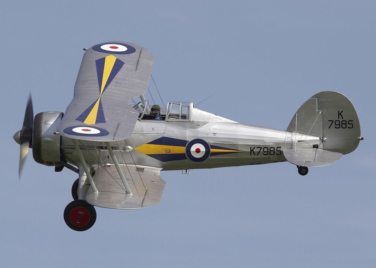 Истребитель Глостер Гладиатор