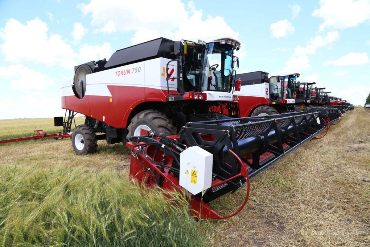 Комбайн Ростсельмаш Торум 750