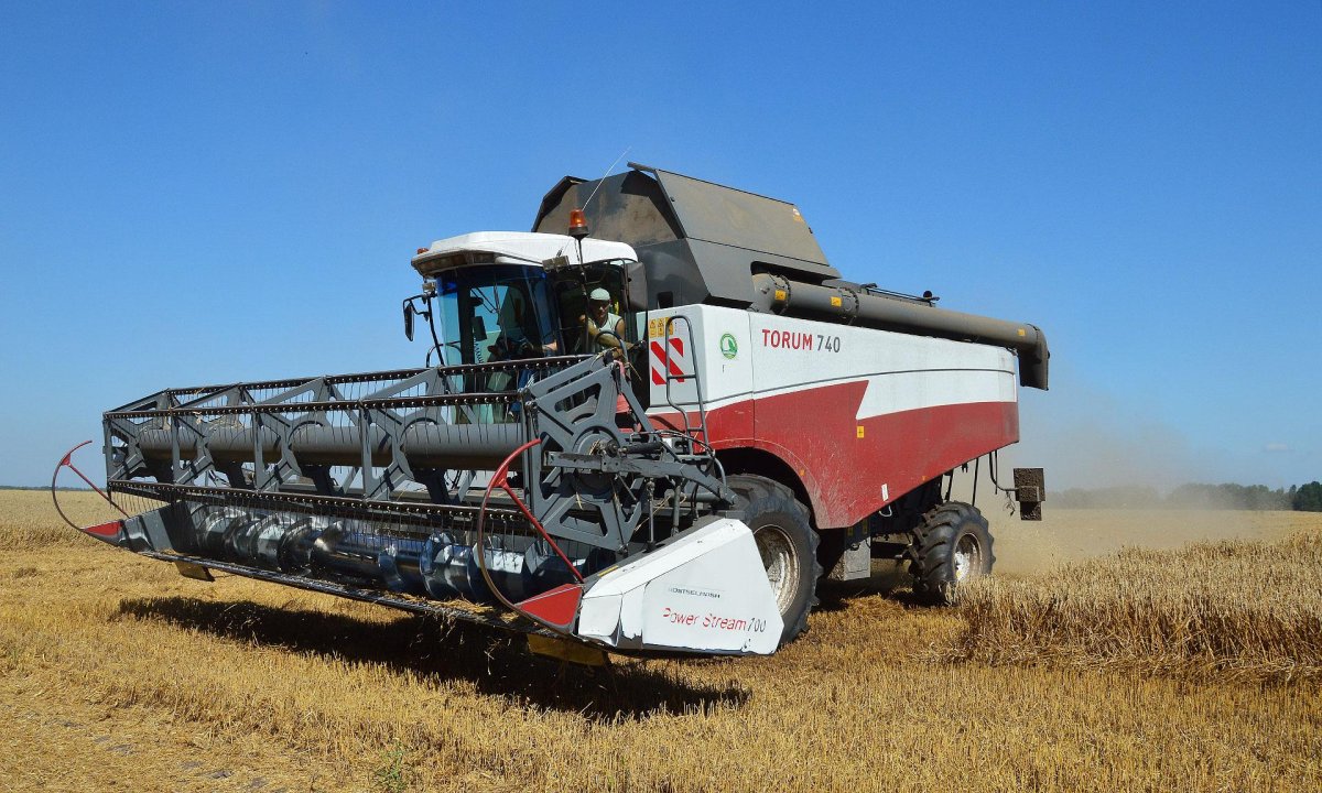 Комбайн Торум 740