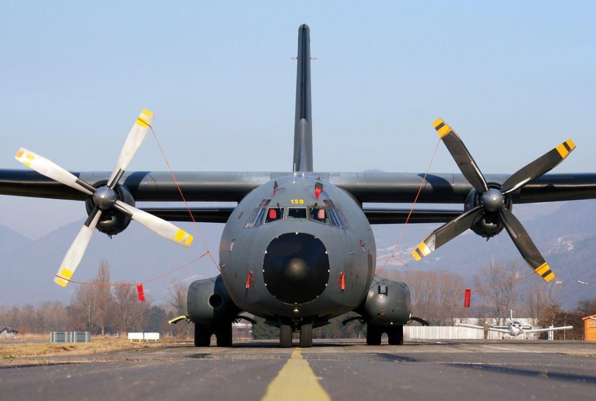 Самолёт c160 Transall