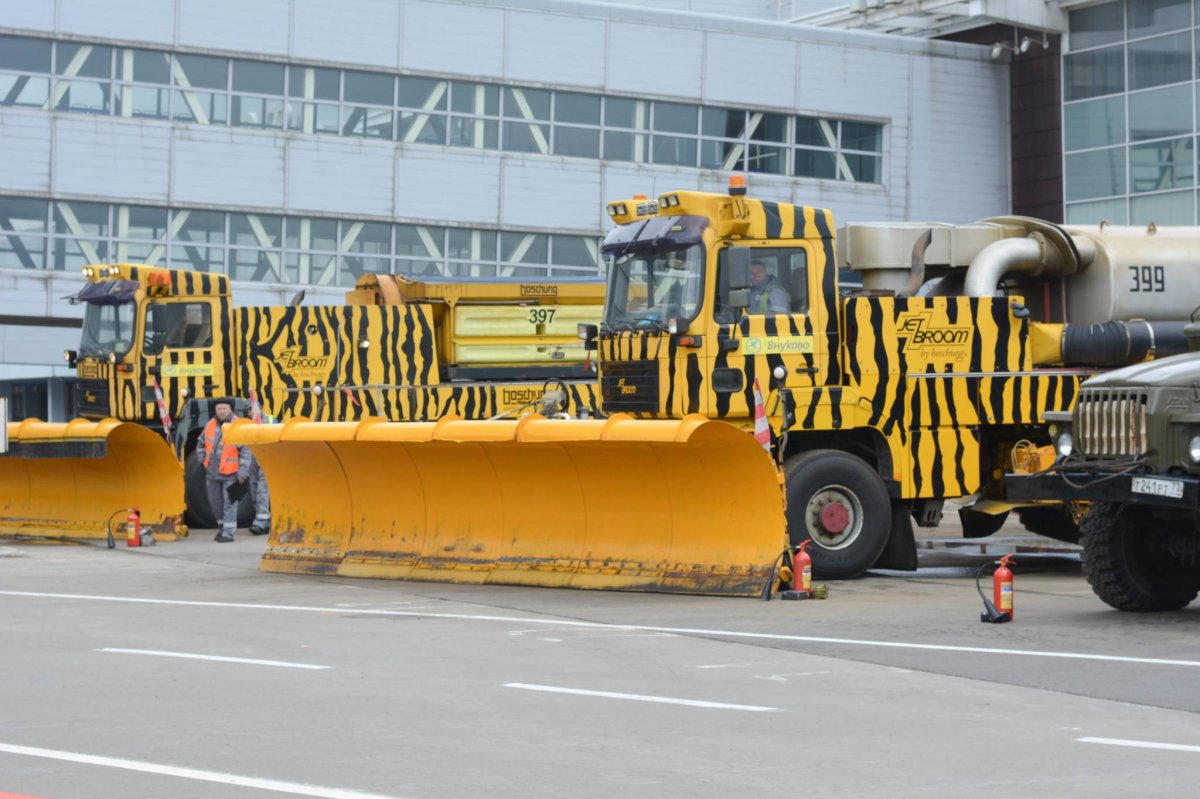 Спецтехника аэропорта