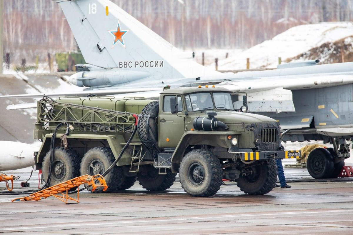 Апа-5д Урал-4320