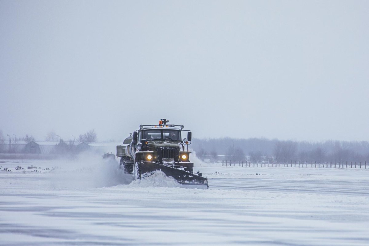 Аэродромный снегоочиститель Горыныч