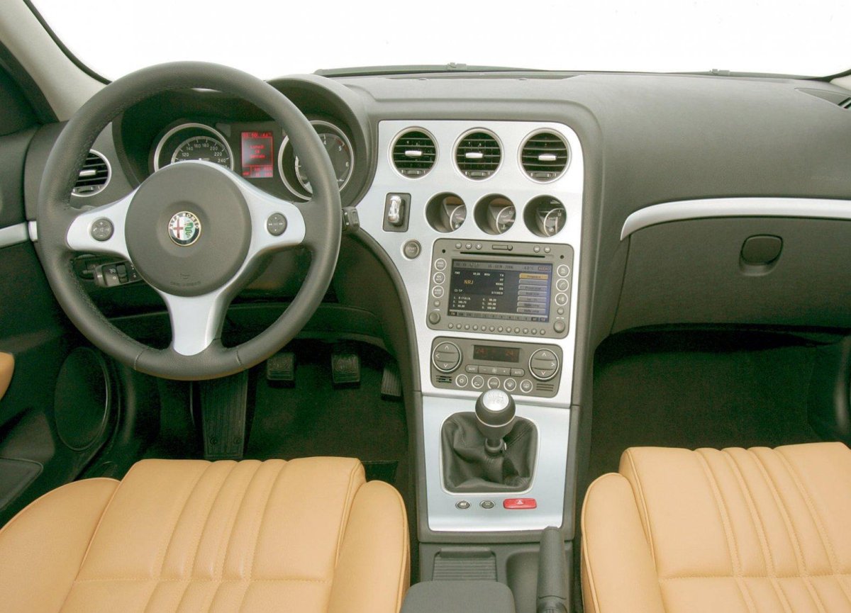Alfa Romeo 159 Interior