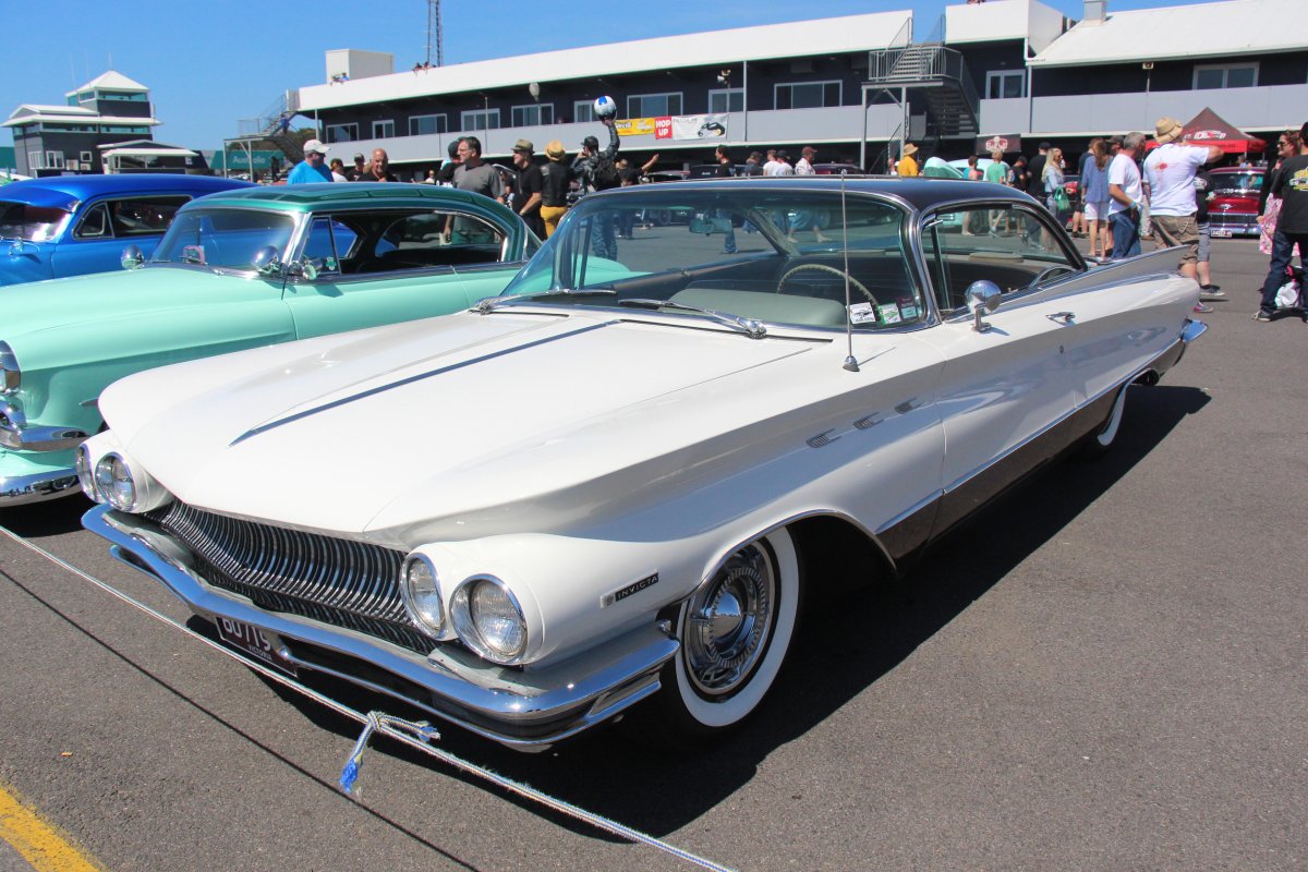 Бьюик Инвикта 1960