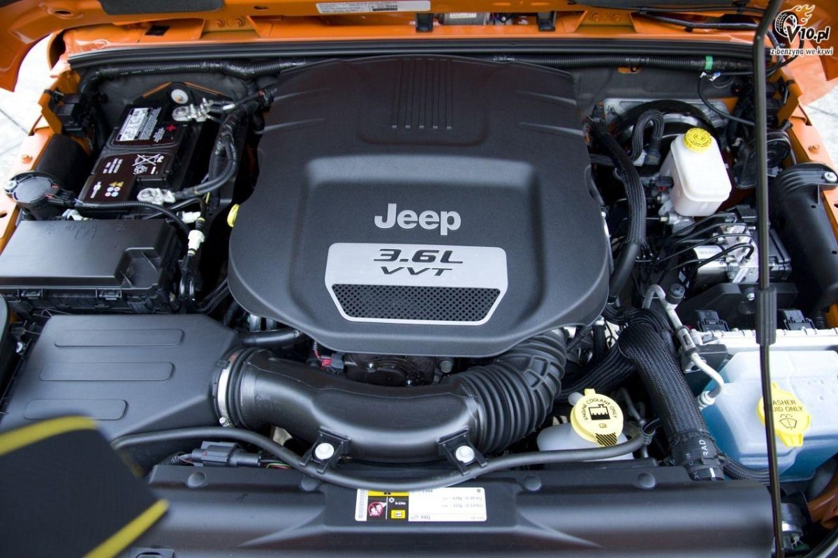 Аккумулятор Wrangler JK 3.6