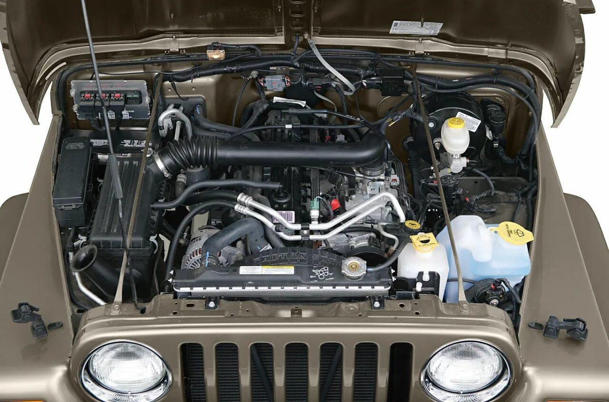 Jeep Wrangler TJ подкапотка