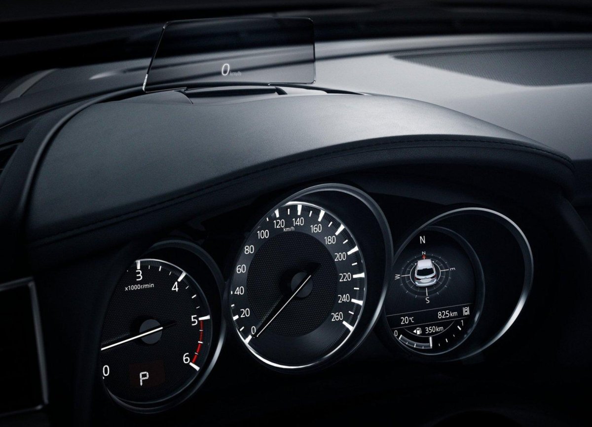 Mazda 6 приборная панель